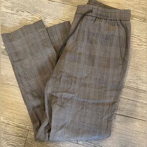 Men’s Express Slim Gray Plaid Pants with Draw String